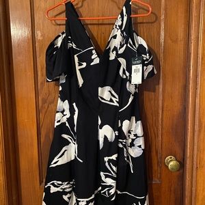 Lauren cold shoulder cocktail dress size 6